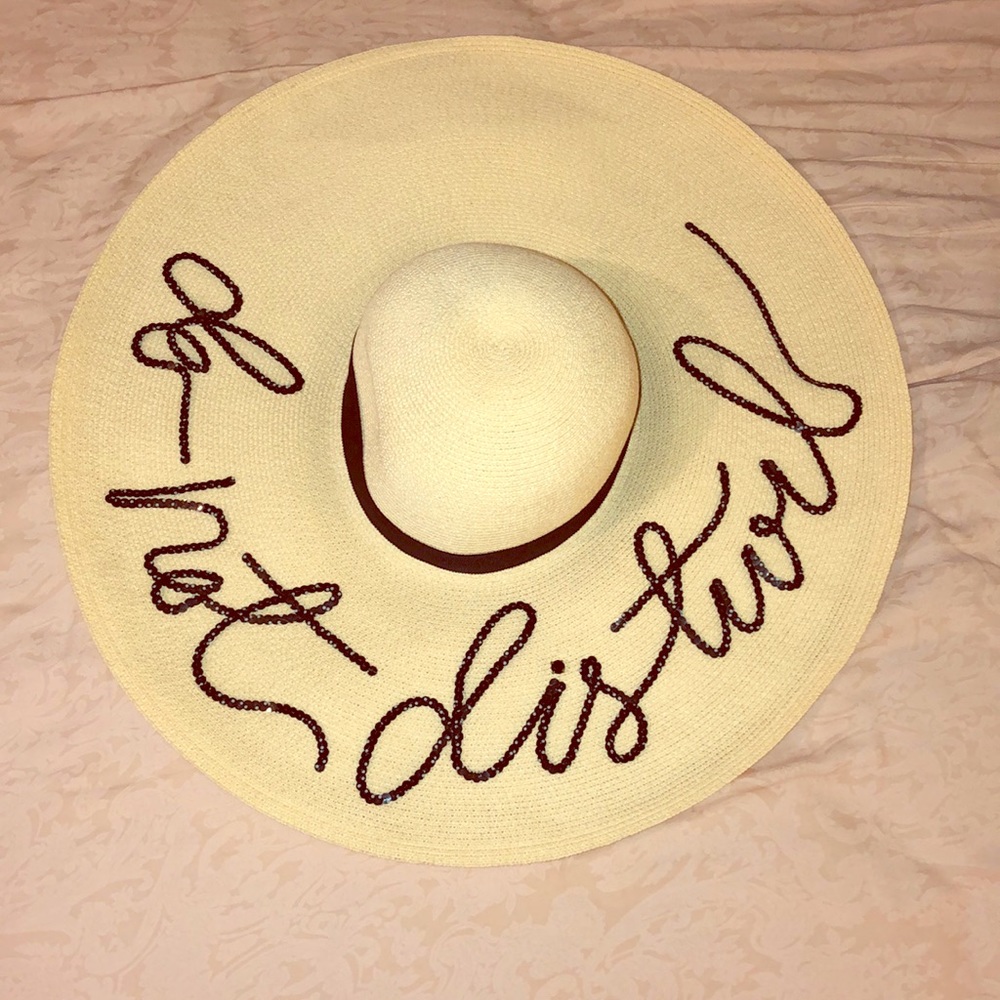 Sun hat - do not disturb